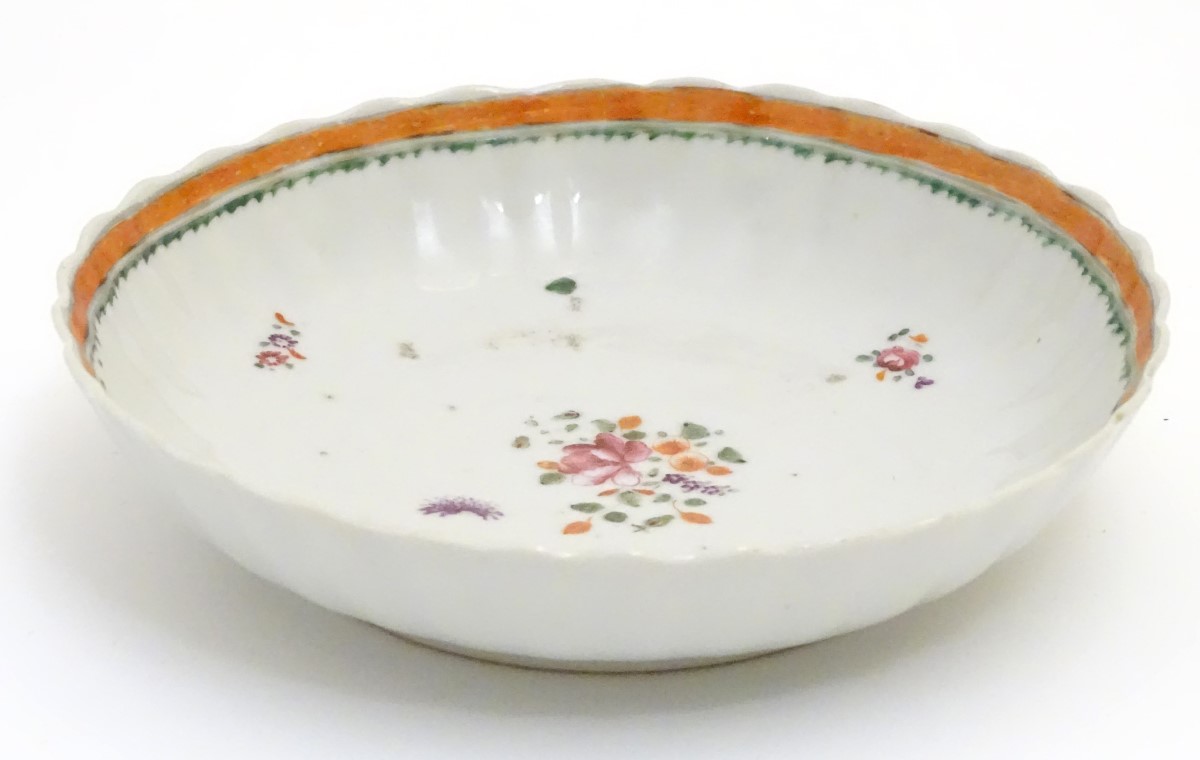 A scallop edge dish with hand painted floral decoration. Approx. 6" diameter. - Image 6 of 8