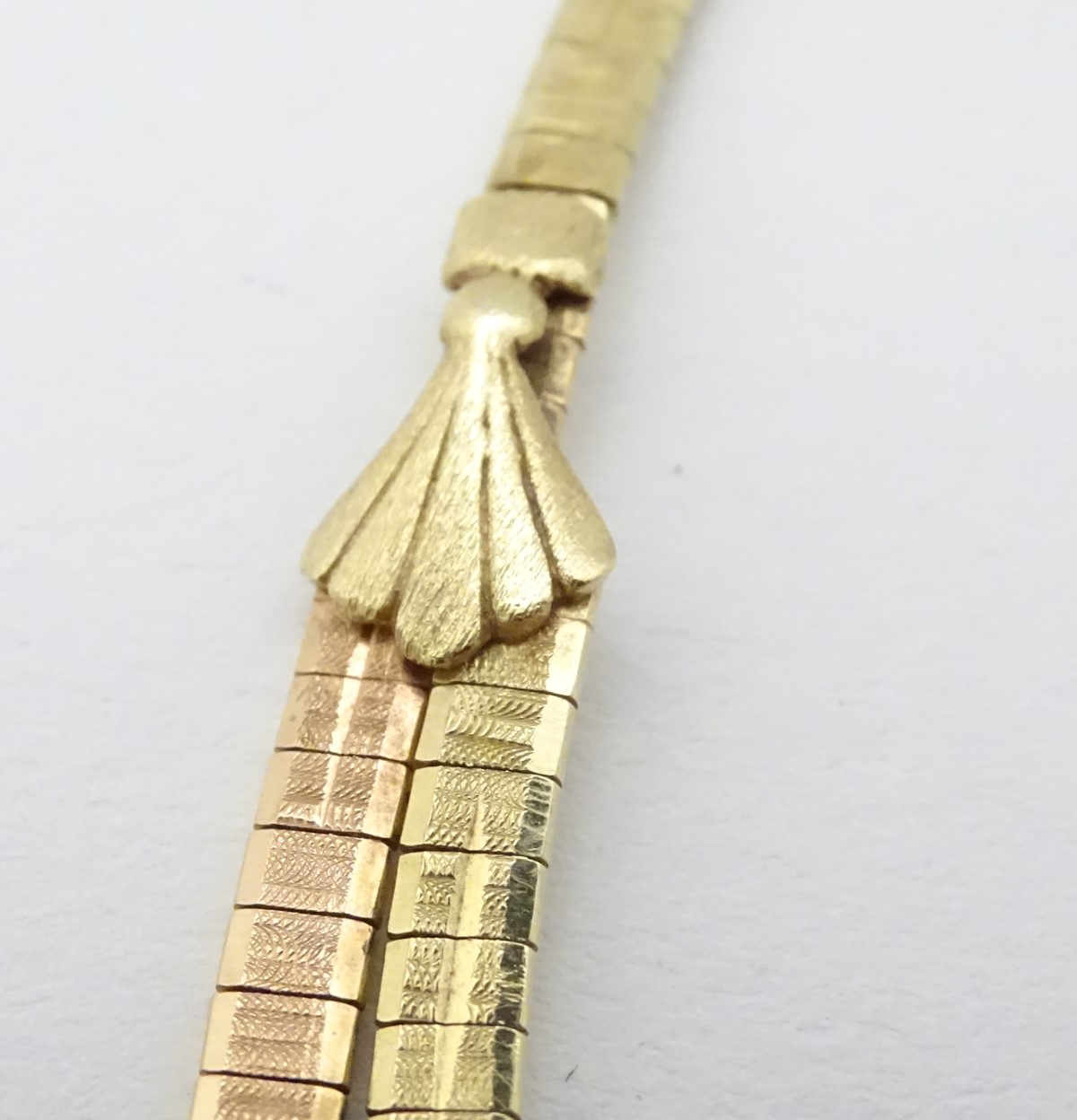 A 2-tone rose and yellow gold necklace approx 16" long CONDITION: Please Note - we - Image 8 of 9