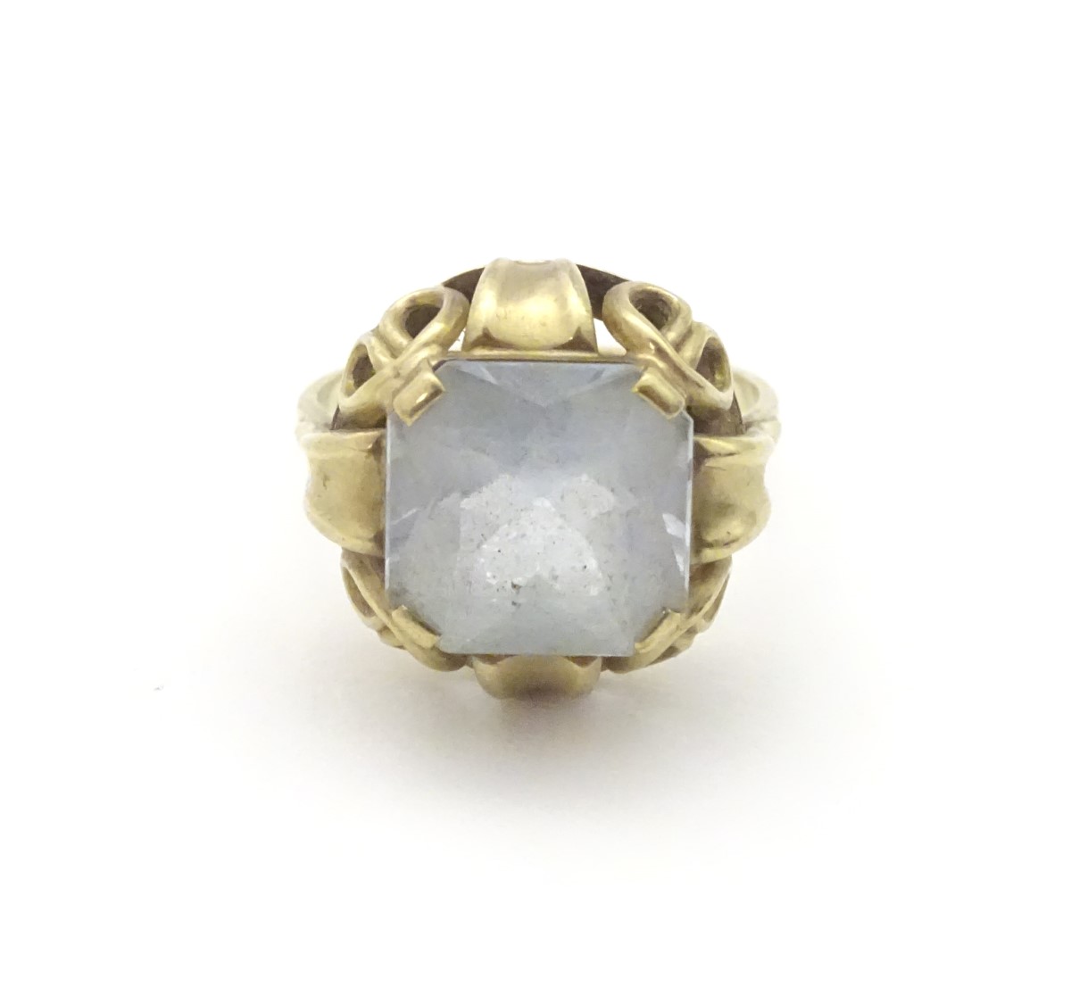 An 8ct (333) gold ring set with large white stone to top. - Image 3 of 5