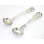 A silver fiddle pattern salt spoon hallmarked Exeter 1828 maker Robert Williams,