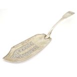 A Geo III silver fiddle pattern fish slice hallmarked London 1815 maker William & Samuel Knight 12"