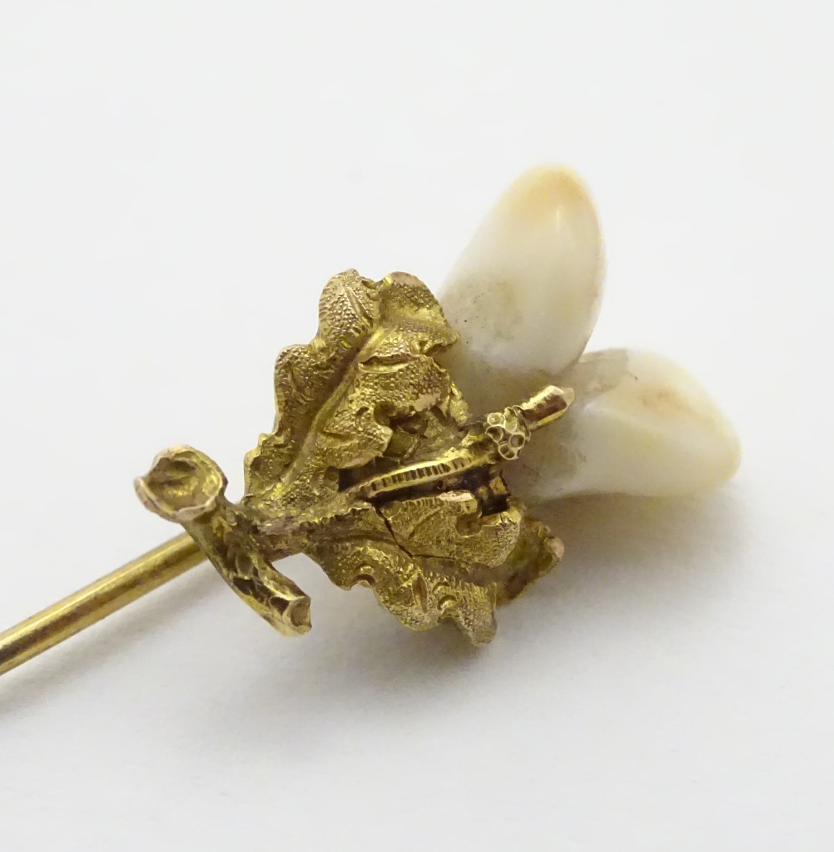 A Victorian Scottish stick pin surmounted by Scottish thistle set with deer's teeth. - Image 4 of 5