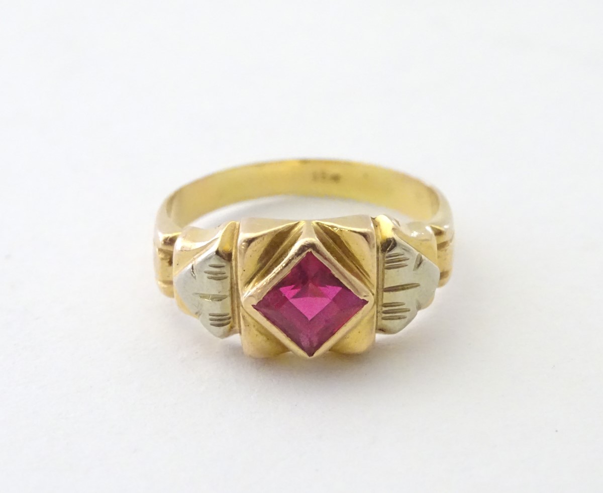 An 18ct gold ring set with central ruby in an Art Deco style setting. - Image 3 of 5