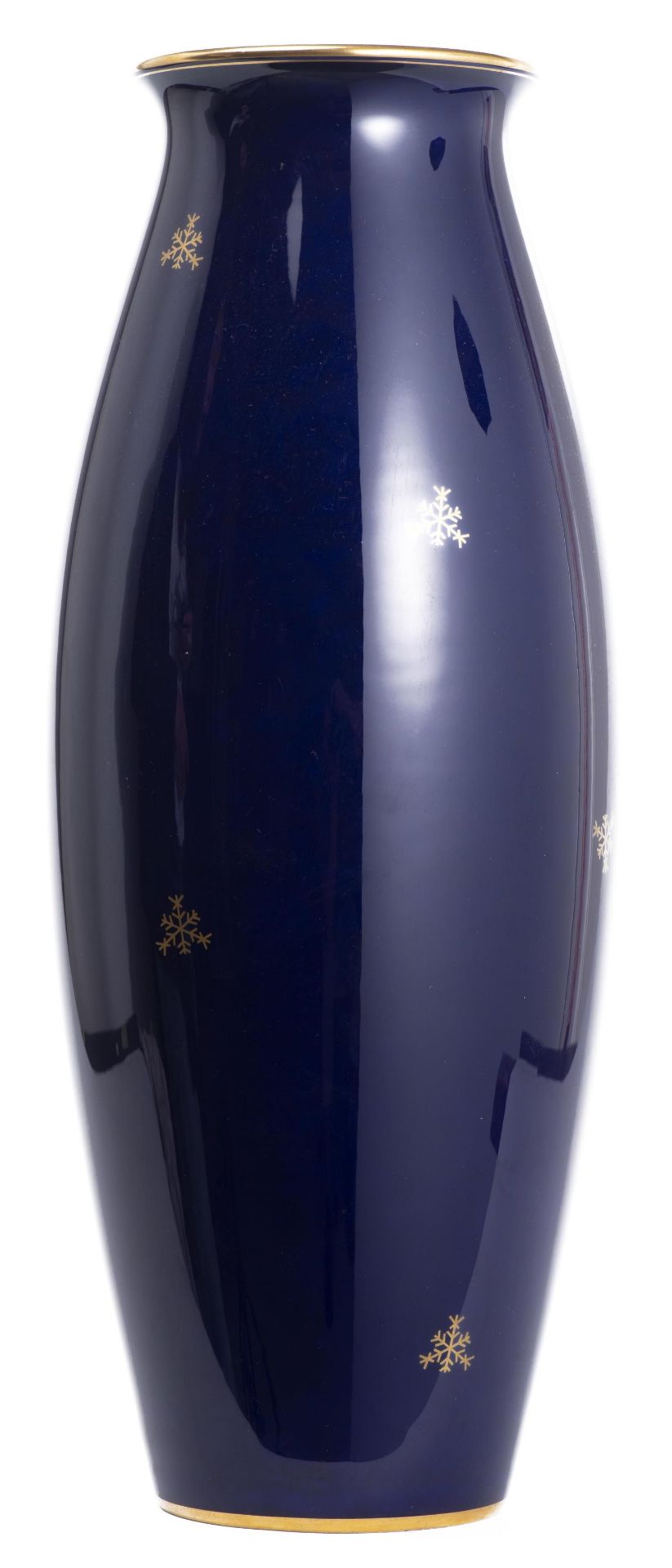 Sèvres, vase en porcelaine bleu nuit avec des motifs dorés de cristaux de neige, [...] - Bild 3 aus 5