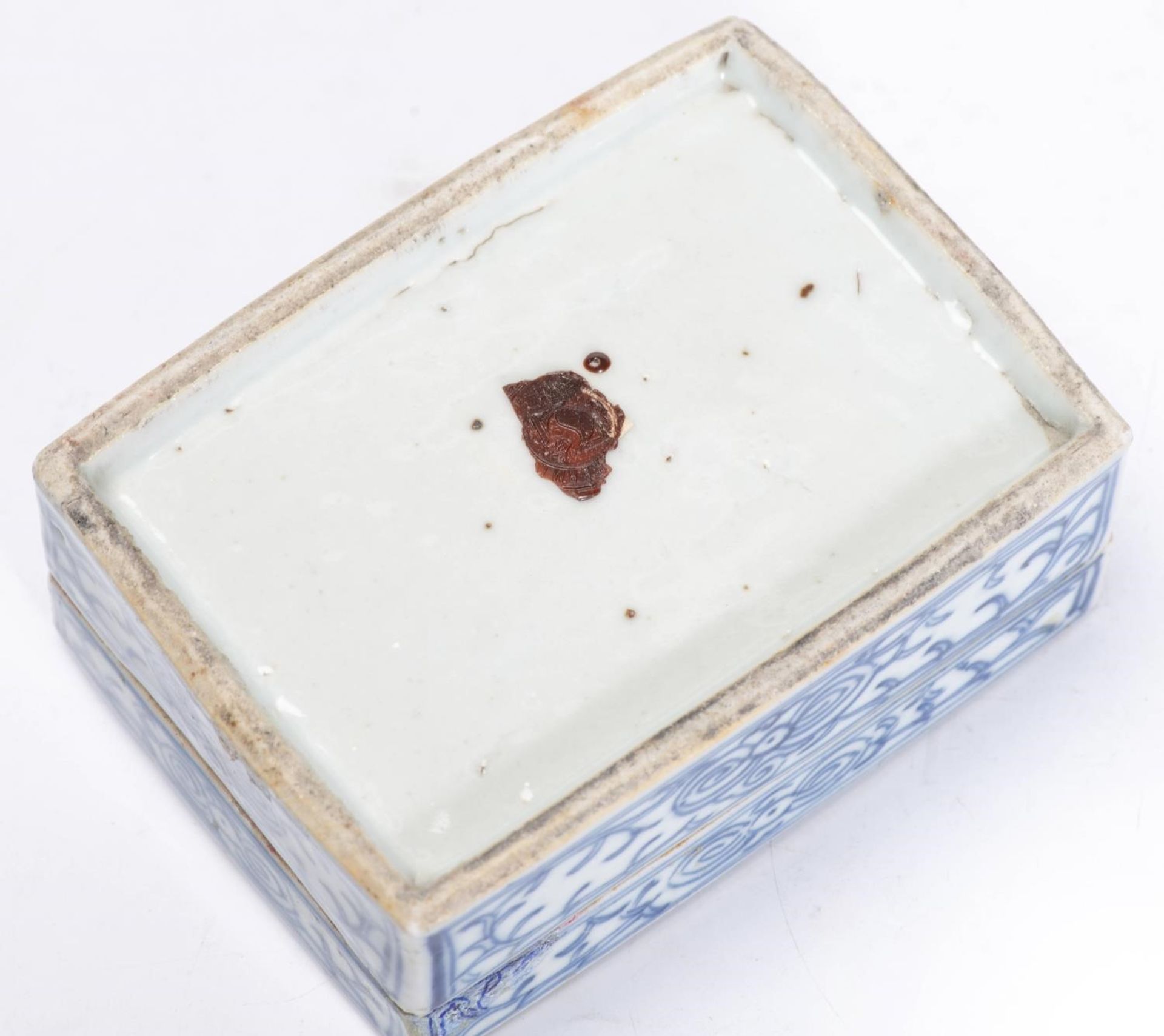 Ensemble de boîtes en porcelaine de Chine comprenant : - boîte quadrangulaire à [...] - Bild 12 aus 17