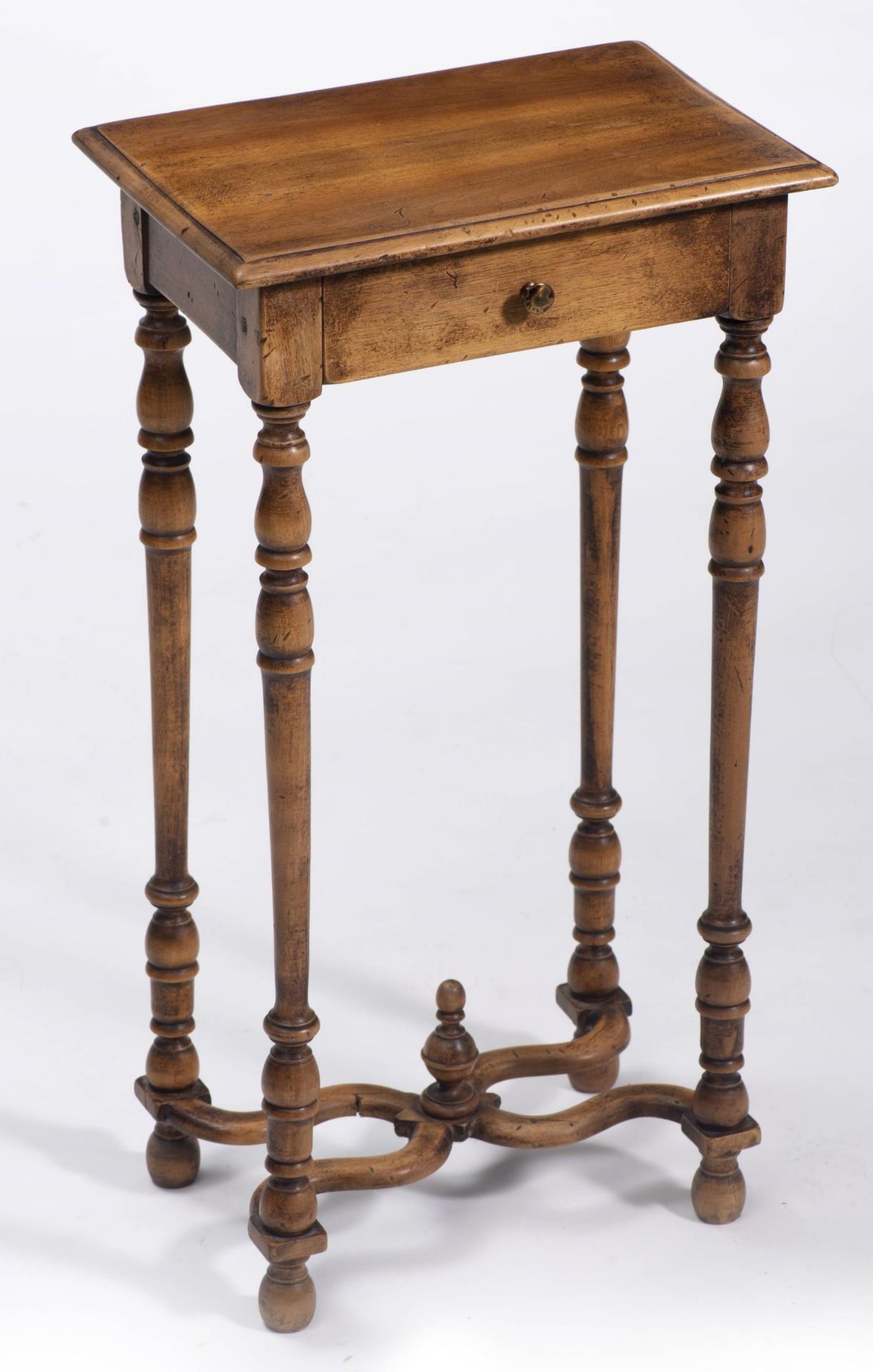 Petit guéridon en bois à pieds tournés de style Louis XIV, un tiroir dans le [...] - Bild 2 aus 4