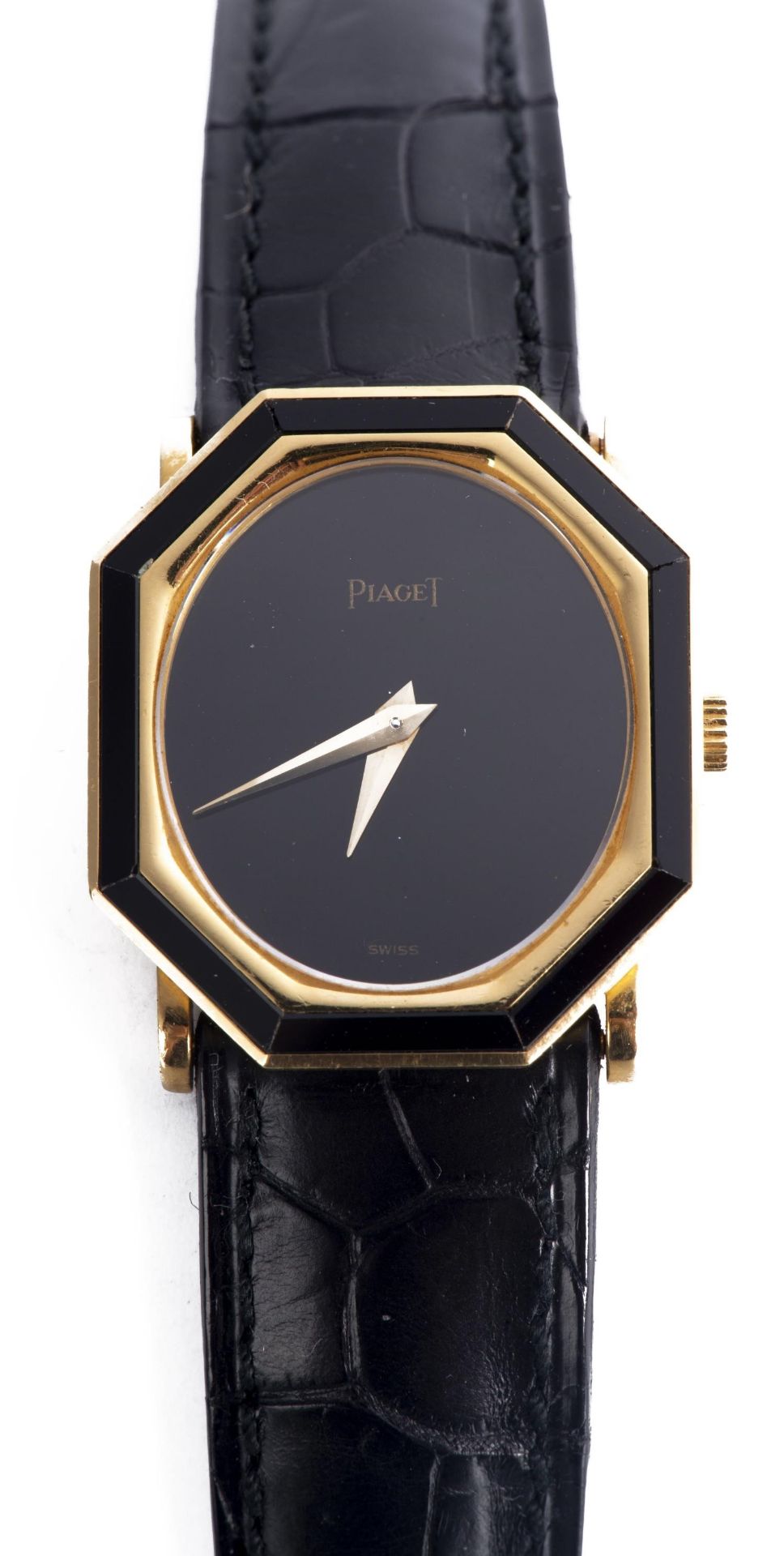 Piaget, montre bracelet à boîtier octogonal en or jaune .750 et barettes d'onyx, [...]