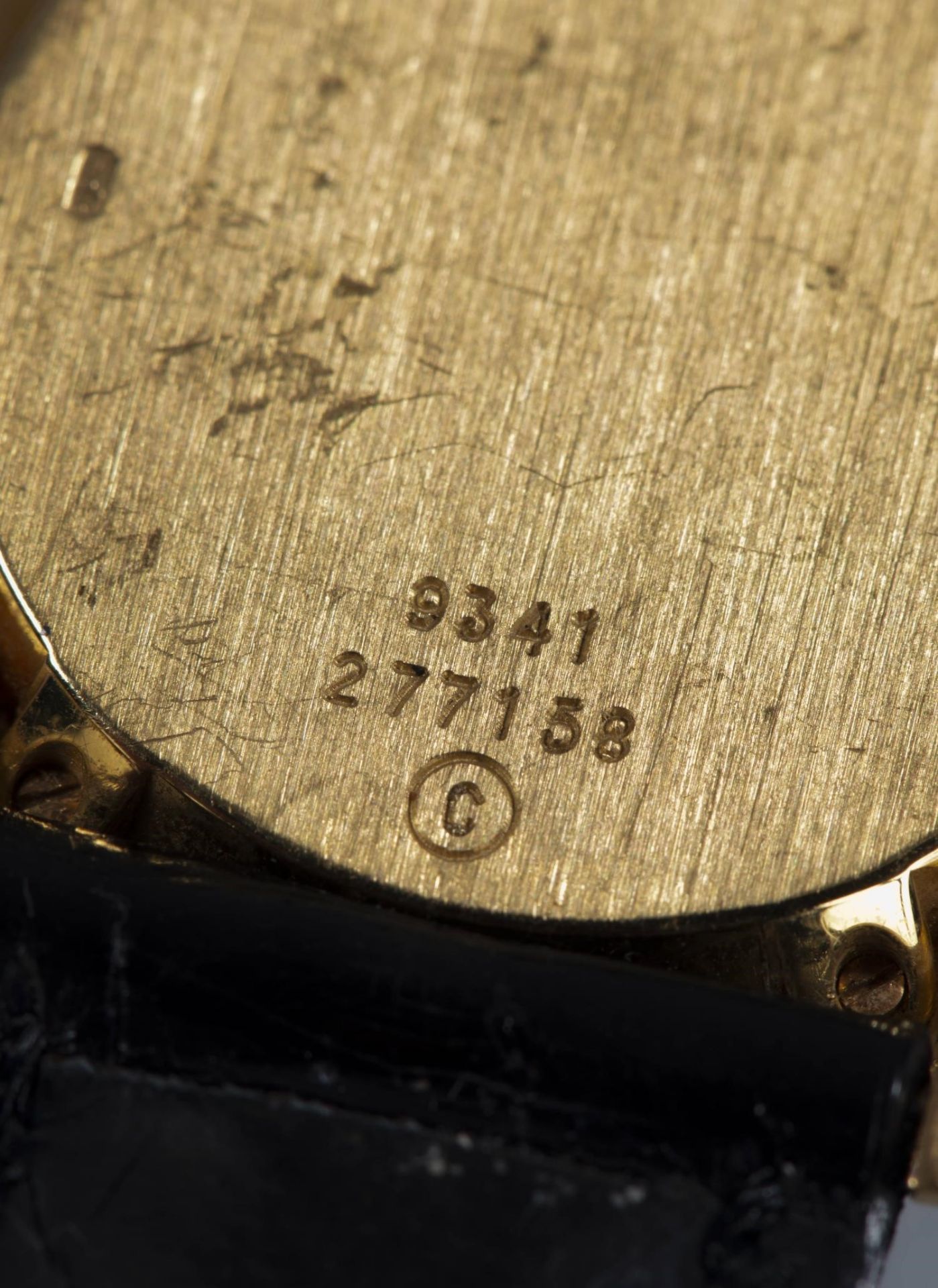 Piaget, montre bracelet à boîtier octogonal en or jaune .750 et barettes d'onyx, [...] - Bild 5 aus 6