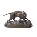 Pierre-Jules Mène (1810-1879), "Chien à l'affût" (braque) Bronze à patine brune [...]