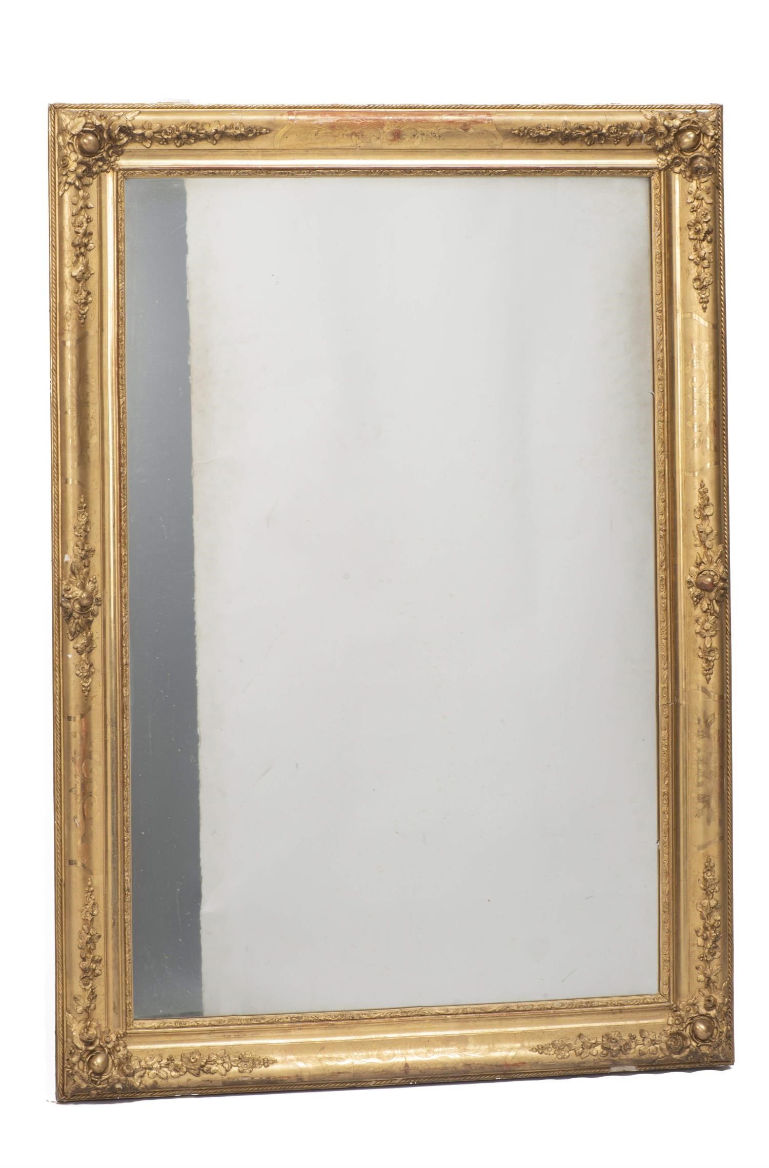 Miroir rectangulaire décoré de guirlandes et de fleurs en stuc doré 137x97 cm - - [...]