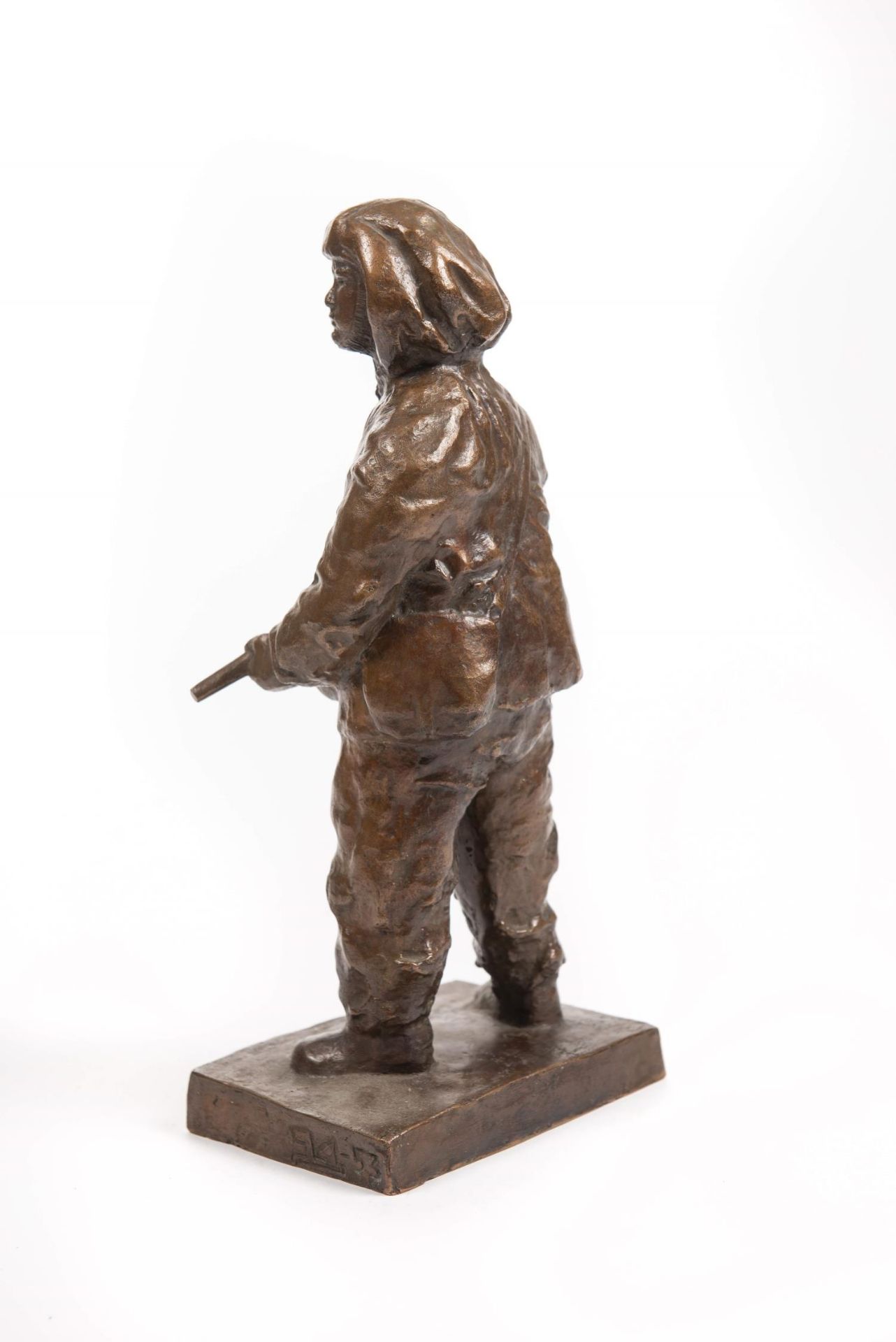 Sculpture en bronze anonyme représenant un chasseur armé - Bild 3 aus 7