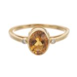 Bague en or jaune .750 avec une citrine