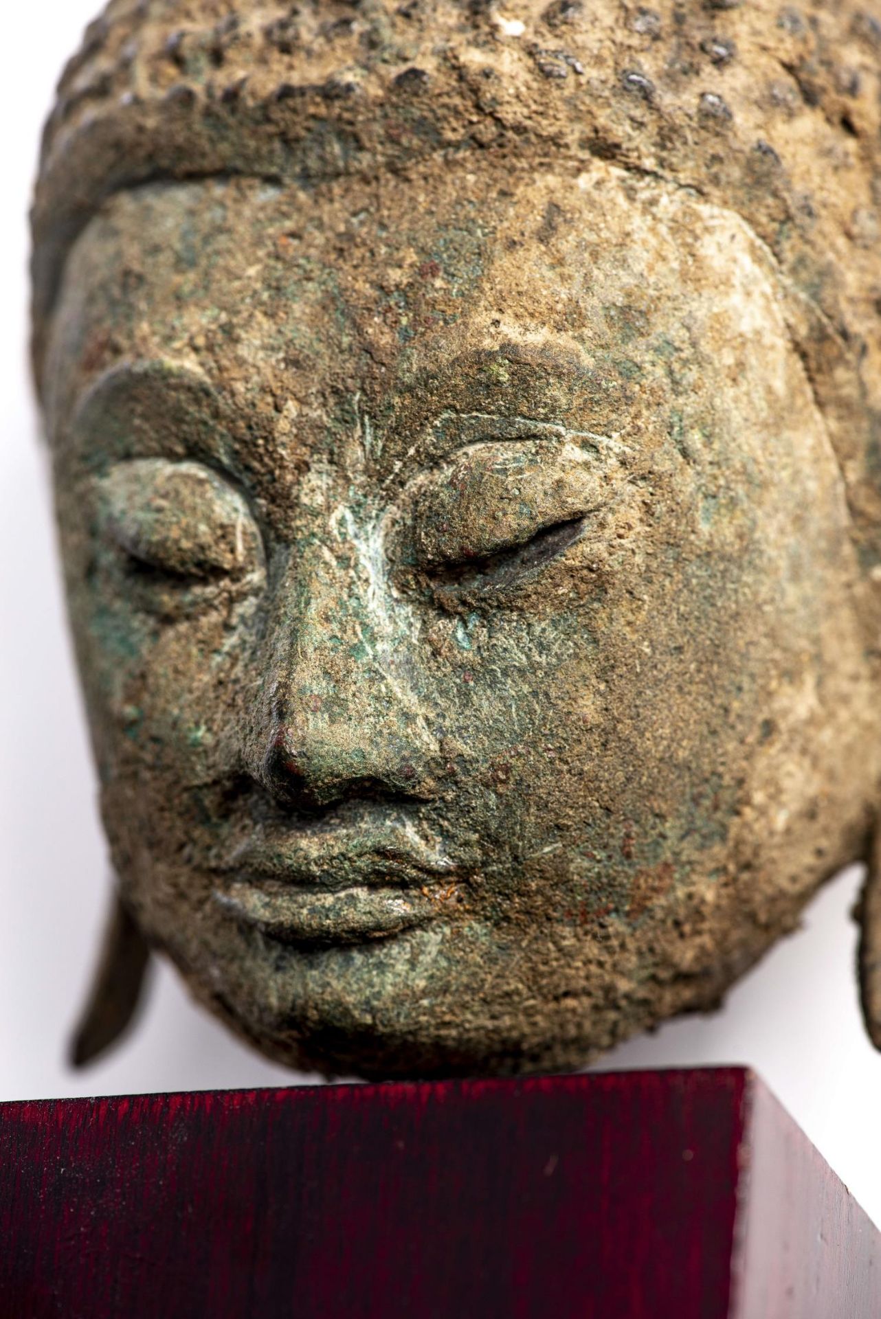 Tête de bouddha en bronze à patine verte de Thaïlande - Bild 5 aus 5