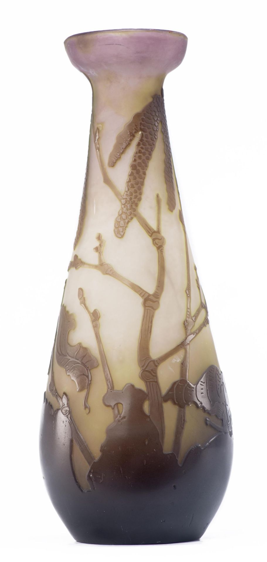 Emile Gallé (1846-1904), vase en verre multicouche à panse en forme de poire et col [...]