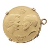 Beatrix und Claus von Amberg, 10 maart, 1966, médaille en or - Beatrix und Claus von [...]