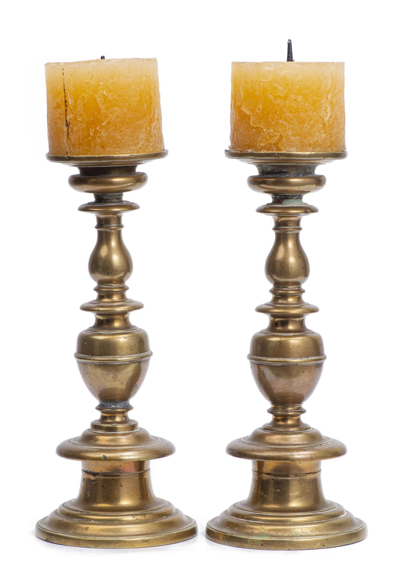Paire de pique-cierges en bronze Haute-Epoque - Paire de pique-cierges en bronze [...] - Bild 12 aus 12