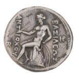 Tétradrachme en argent "Antiochus Ier soter" de Séleucie du Tigre, Babylonie, c. [...]