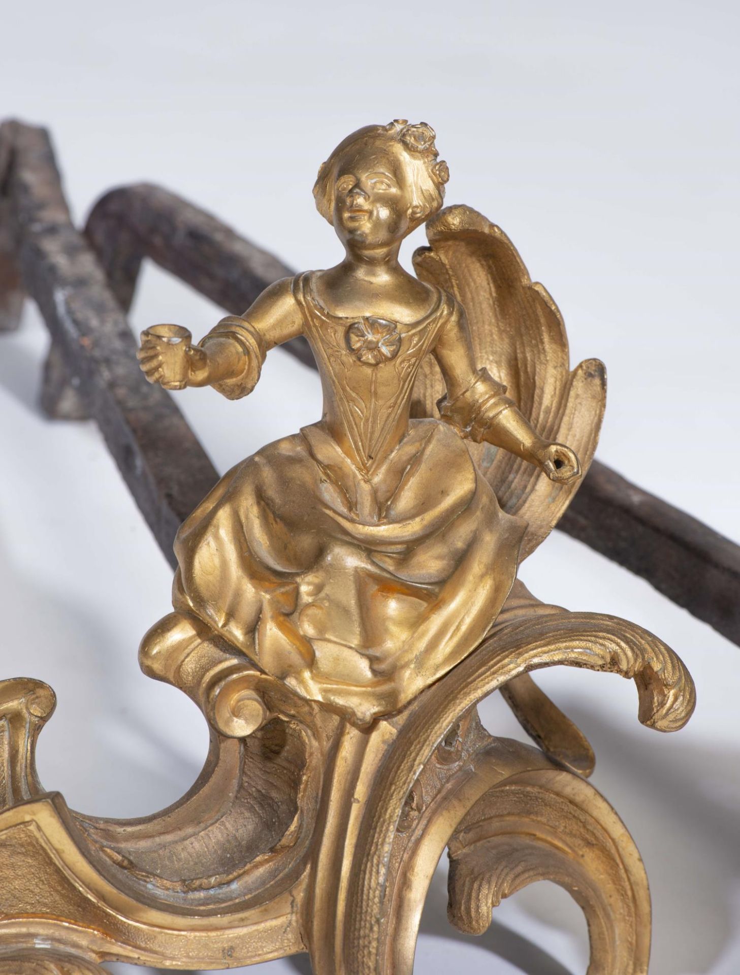 Paire de chenets de style Louis XV - Paire de chenets de style Louis XV en bronze [...] - Bild 2 aus 5
