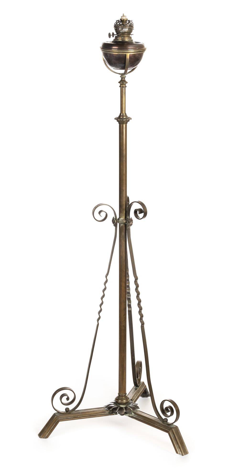 * Standard lamp. A Victorian brass telescopic standard lamp