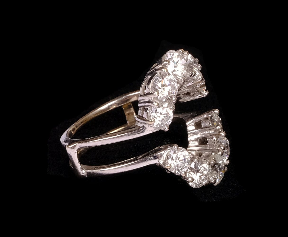 * Ring. An 18ct white gold jacket ring set with 10 brilliant cut diamonds - Image 4 of 5