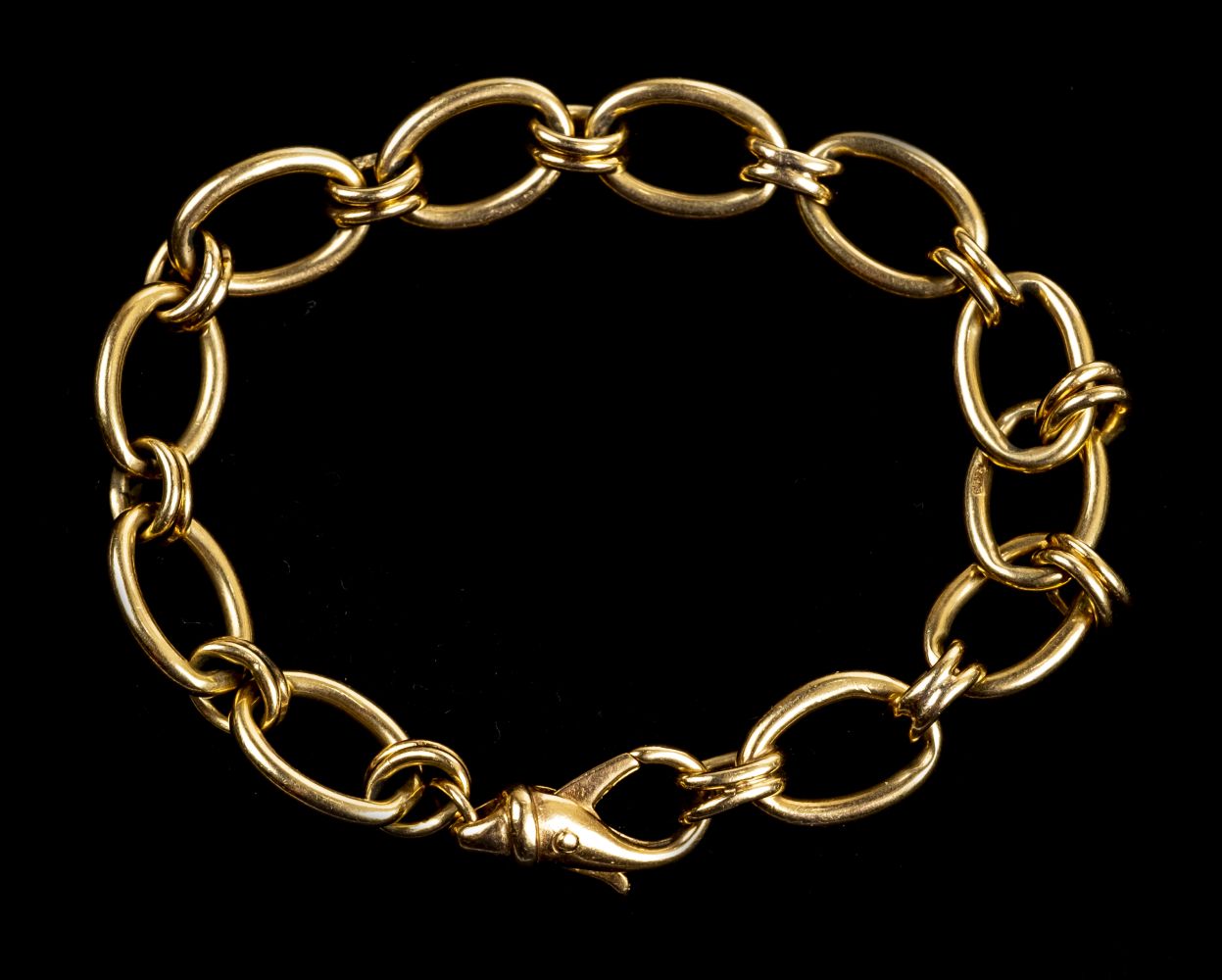 * Bracelet. A 9ct gold open link bracelet