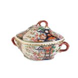 WORCESTER IMARI PATTERN TUREEN AND COVER, 18TH CENTURY, with naturalistic handles and with