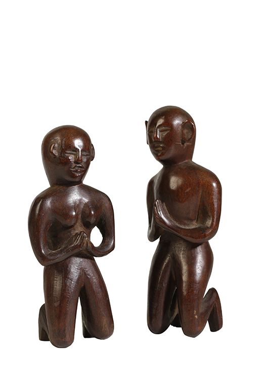 PAIR OF SMALL WOODEN KNEELING FIGURES