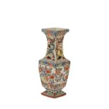 CHINESE WUCAI PORCELAIN VASE