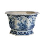 CHINESE BLUE AND WHITE JARDINIERE