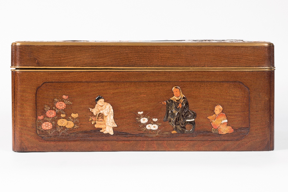 FINE JAPANESE SUZURIBAKO [WRITING BOX] AND MATCHING RYOSHIBAKO [DOCUMENT BOX] - Image 9 of 10