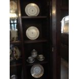 A SET OF FOUR WORCESTER ARMORIAL PLATES