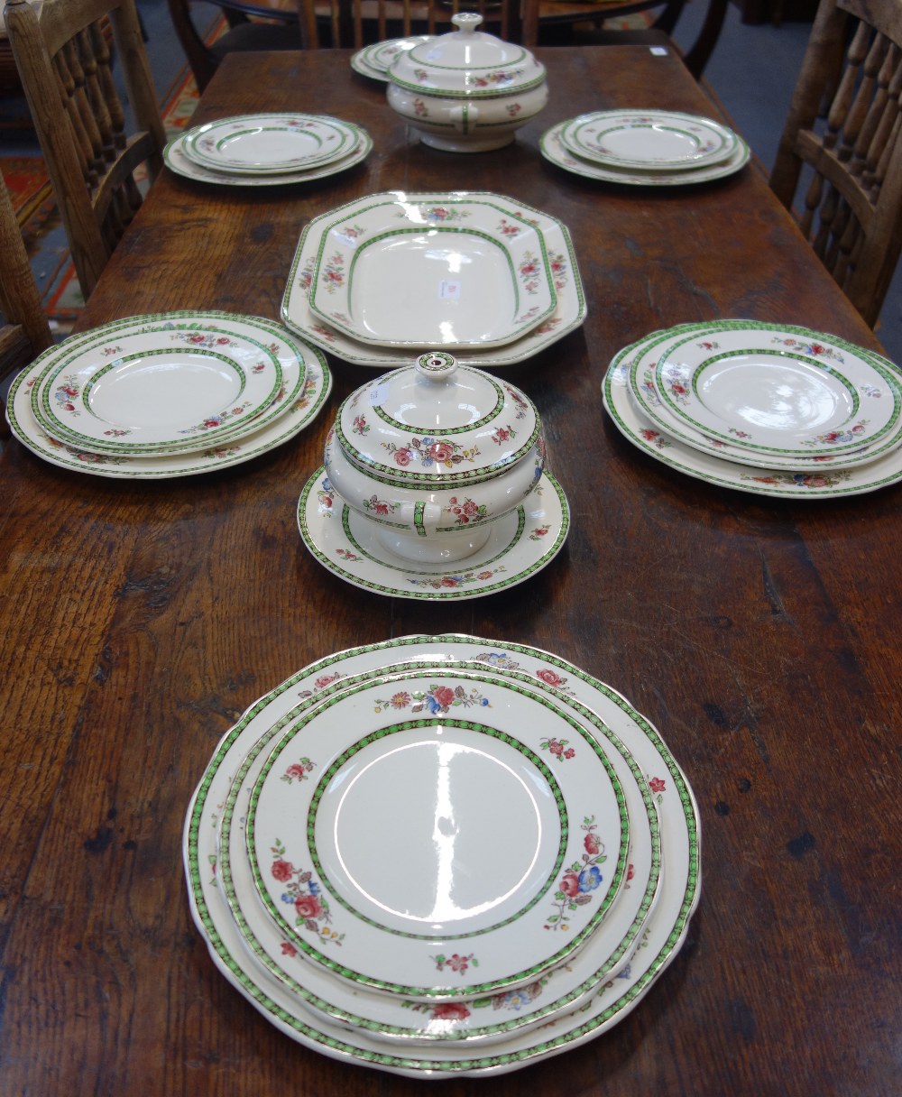 AN EDWARDIAN COPELAND SPODE DINNER SERVICE in the 'Spode's Glory' design