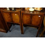 A PAIR OF REPRODUCTION GEORGE III STYLE MAHOGANY TRAY TOP BEDSIDE CABINETS, each 46cm wide