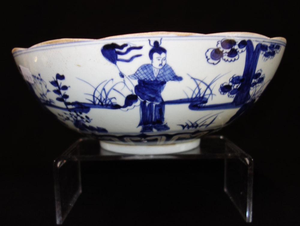 MING STYLE BLUE AND WHITE BOWL, the sides decorated in underglaze blue, with figures engaged in - Image 2 of 3