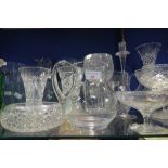 A COLLECTION OF GLASSWARE