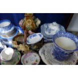 A COLLECTION OF VICTORIAN SPODE WILLOW PATTERN COFFEE CUPS AND SAUCERS and other decorative ceramics