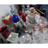 A QUANTITY OF DECORATIVE GLASSWARE