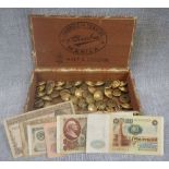 A CIGAR BOX CONTAINING MILITARY BUTTONS AND BANKNOTES