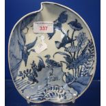 A BLUE AND WHITE LEAF FORM DISH, QING DYNASTY, 19TH CENTURY, decorated in tones of underglaze blue