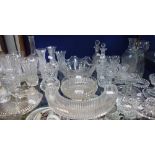 A QUANTITY OF GLASSWARE