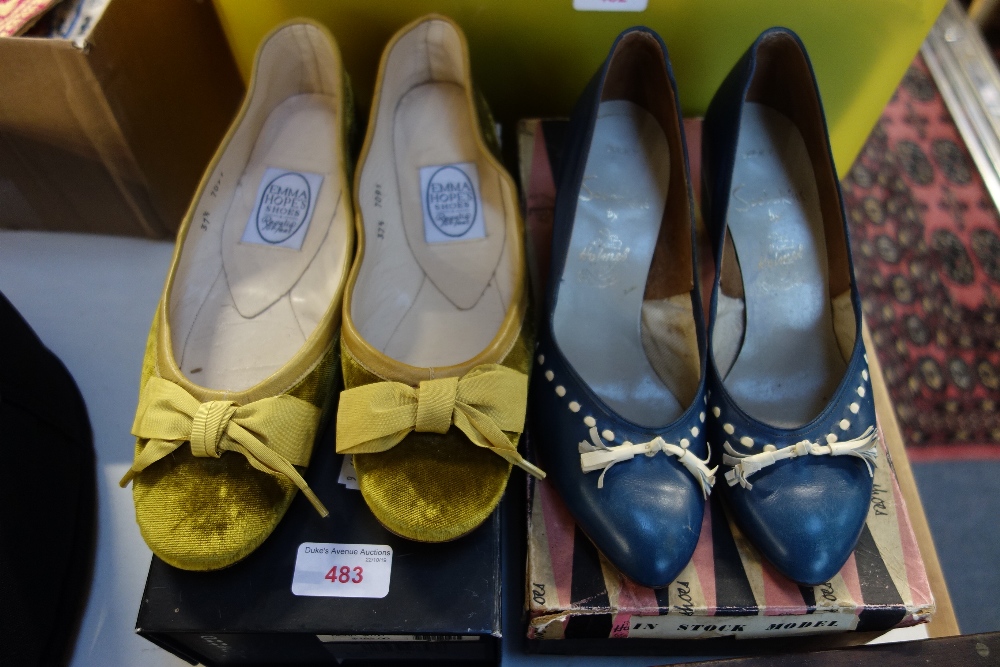 A PAIR OF BLUE LEATHER VINTAGE LADIES SHOES by Holmes and a pair of Emma Hope's velvet shoes (2)