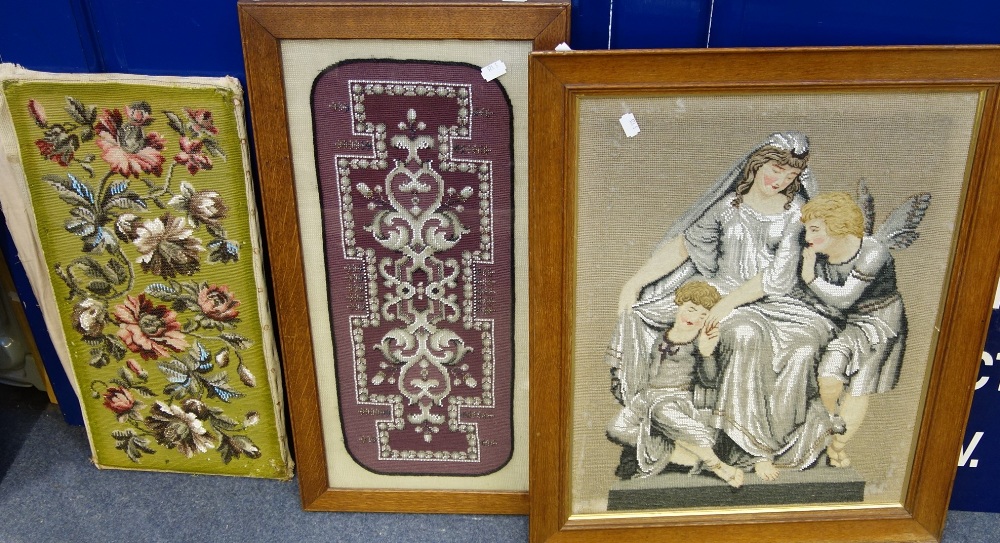 A COLLECTION OF FRAMED VICTORIAN BEADWORK - Bild 2 aus 2