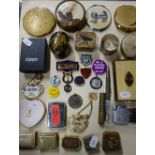 A COLLECTION OF COMPACTS, lighters and sundries