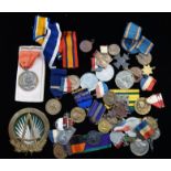 A COLLECTION OF COMMEMORATIVE MEDALS to include 'The Empire Exhibition' 1924