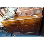 AN EDWARDIAN MAHOGANY SIDE CABINET