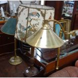 A CARVED WOODEN NEO-CLASSICAL STYLE TABLE LAMP, the shade decorated with birds, a brass adjustable