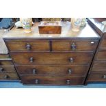 A GEORGE III MAHOGANY CHEST OF DRAWERS 107cm wide