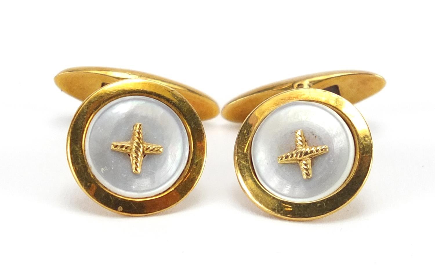 Pair of continental gold and Mother of Pearl cuff links, indistinct marks, 1.5cm in diameter, - Image 2 of 5