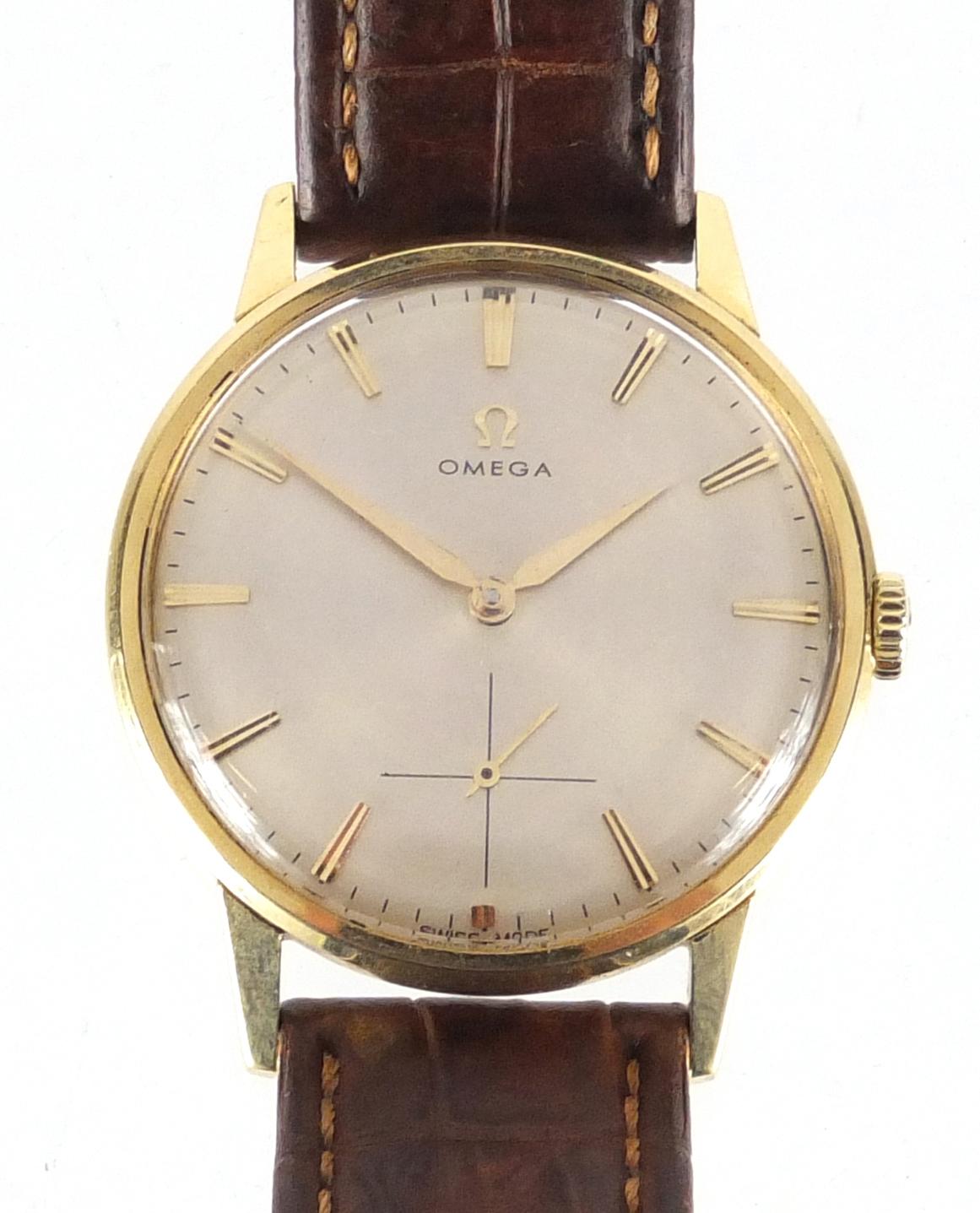 Gentleman's Omega 18ct gold wristwatch, the movement numbered 19191540, 3.5cm in diameter : For