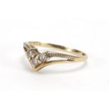 9ct gold clear stone herringbone ring, size M, approximate weight 1.3g : For Extra Condition Reports